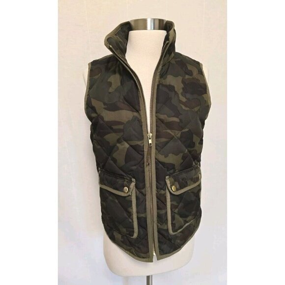 J. Crew Womens XS Green Camo Camouflage Goose Down Puffer Vest Full Zip - Picture 1 of 8